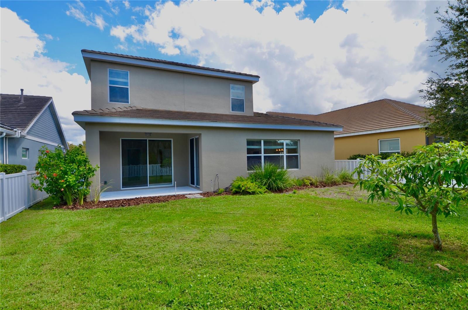 WINDWOOD - Residential