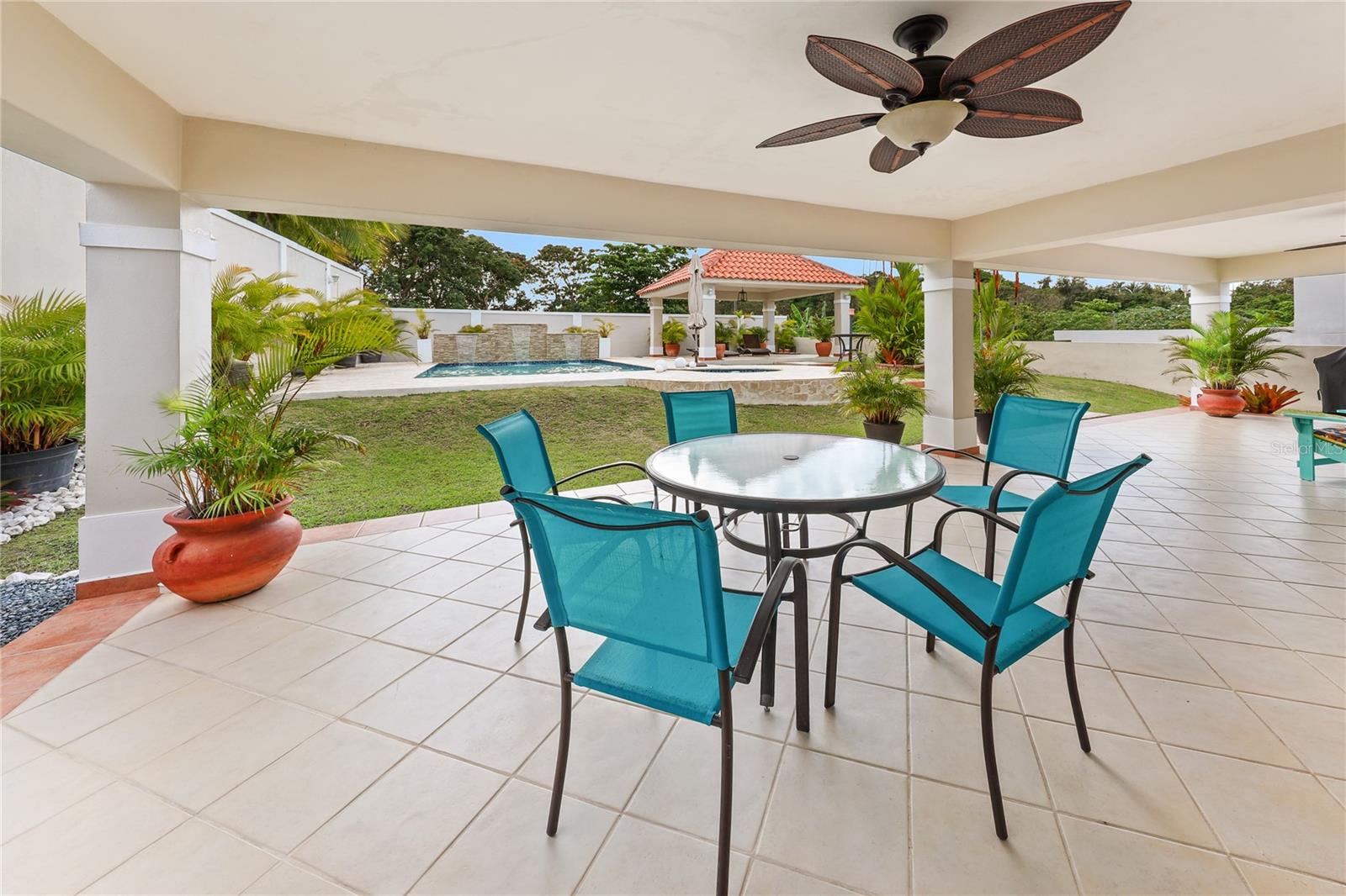 MATA DE PLATANO - Residential