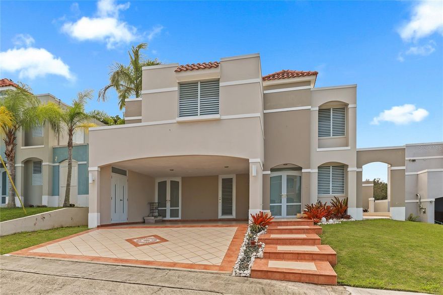 Excellent opportunity in River Edge Hills, Luquillo: a beautiful two-level property featuring 4 bedrooms, including a walk-in closet in the master bedroom, and 3.5 bathrooms. It offers spacious and functional areas such as a living room, family room, dining room, and kitchen. Located in a gated community with controlled access for added security, the home includes a double carport, a terrace ideal for entertaining, and a spectacular swimming pool. The sale includes 3 air conditioning units, 2 ceiling fans, a tankless water heater, and light fixtures—combining comfort and style in every detail. Available starting in April, with an HOA fee of only $55, in a prime area of Luquillo near beaches and amenities. Don’t miss this opportunity—call and schedule your appointment today. A pre-qualification letter and/or proof of funds is required to arrange a showing.