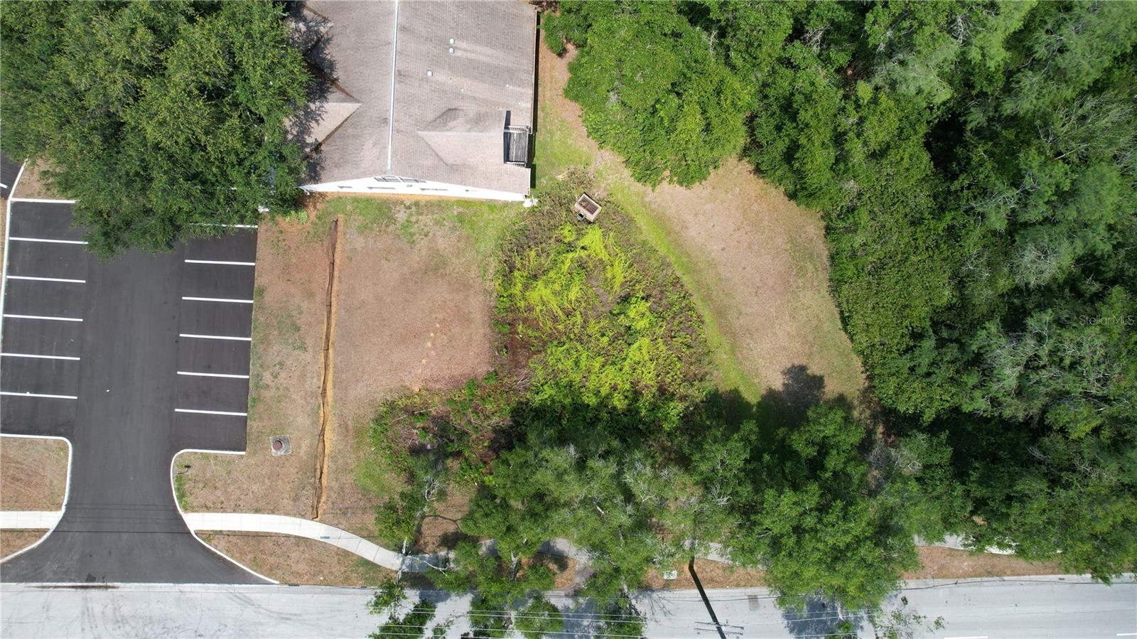 CRYSTAL LAKES PROFESSIONAL CENTER - Land