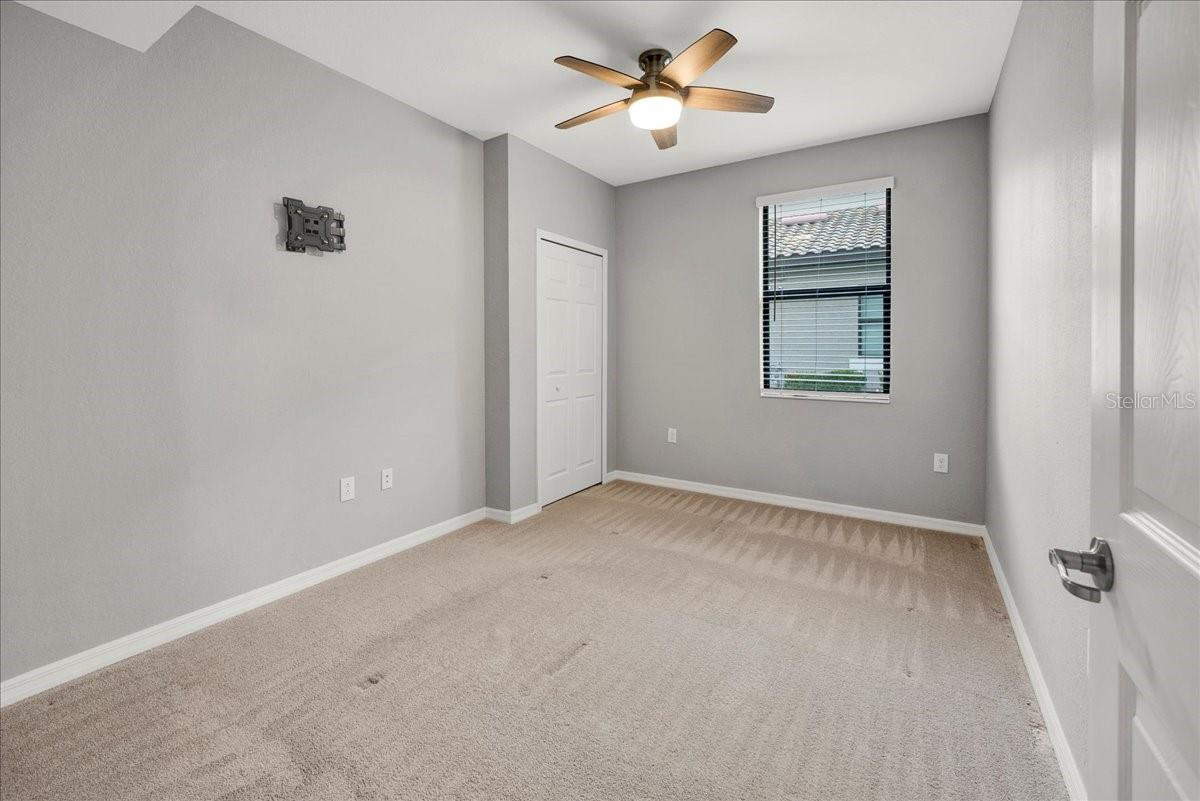 LAKEWOOD NATIONAL - Residential