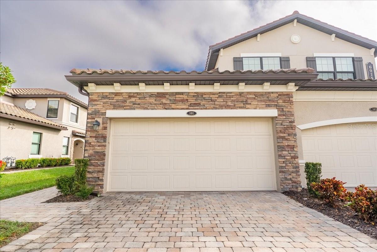 LAKEWOOD NATIONAL - Residential