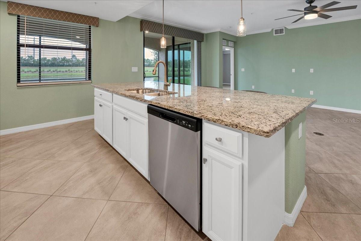 LAKEWOOD NATIONAL - Residential