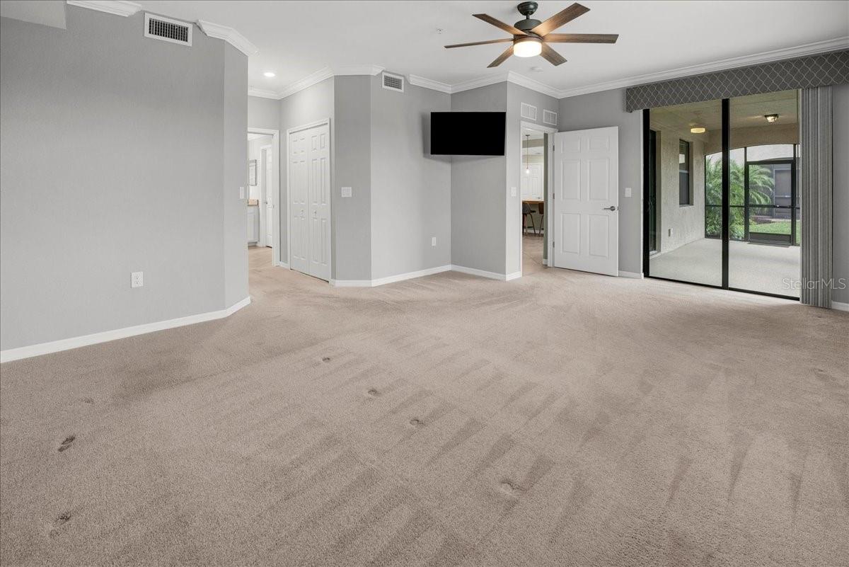 LAKEWOOD NATIONAL - Residential