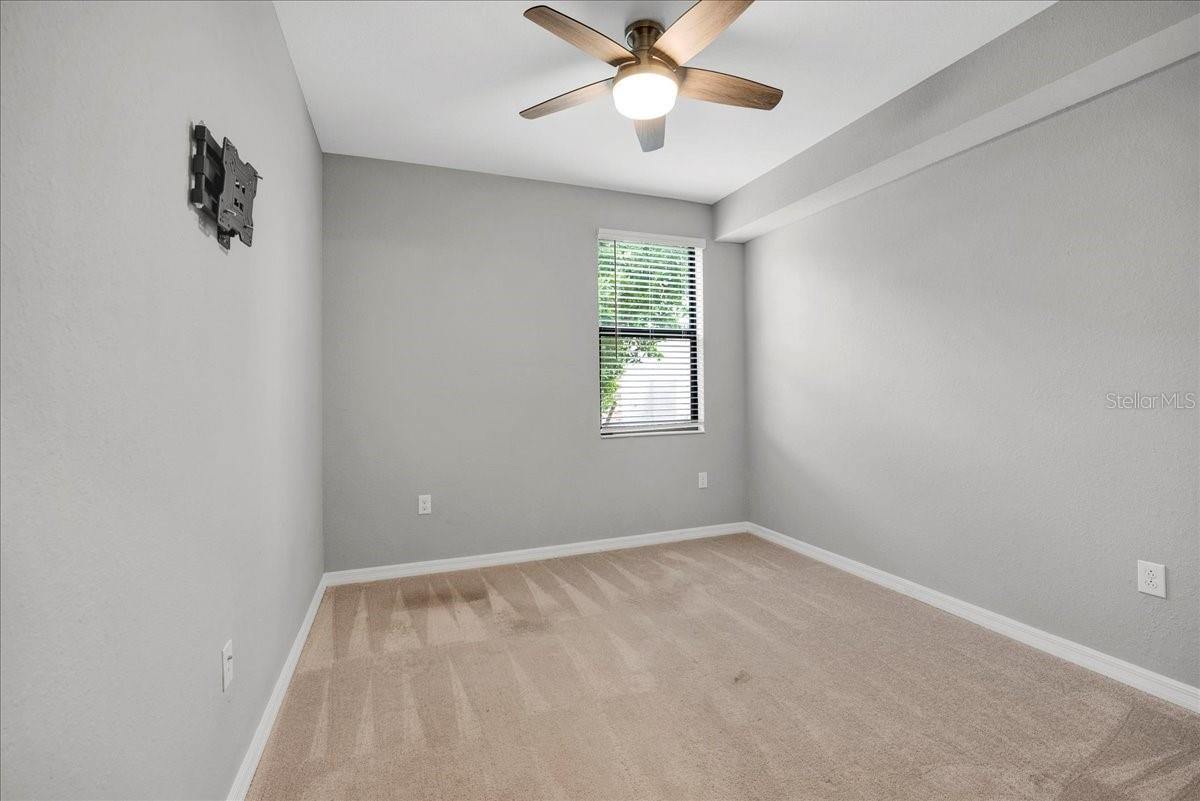 LAKEWOOD NATIONAL - Residential