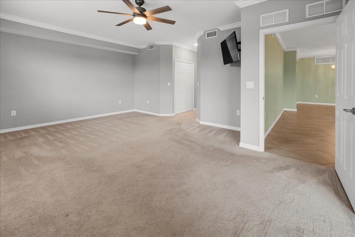 LAKEWOOD NATIONAL - Residential