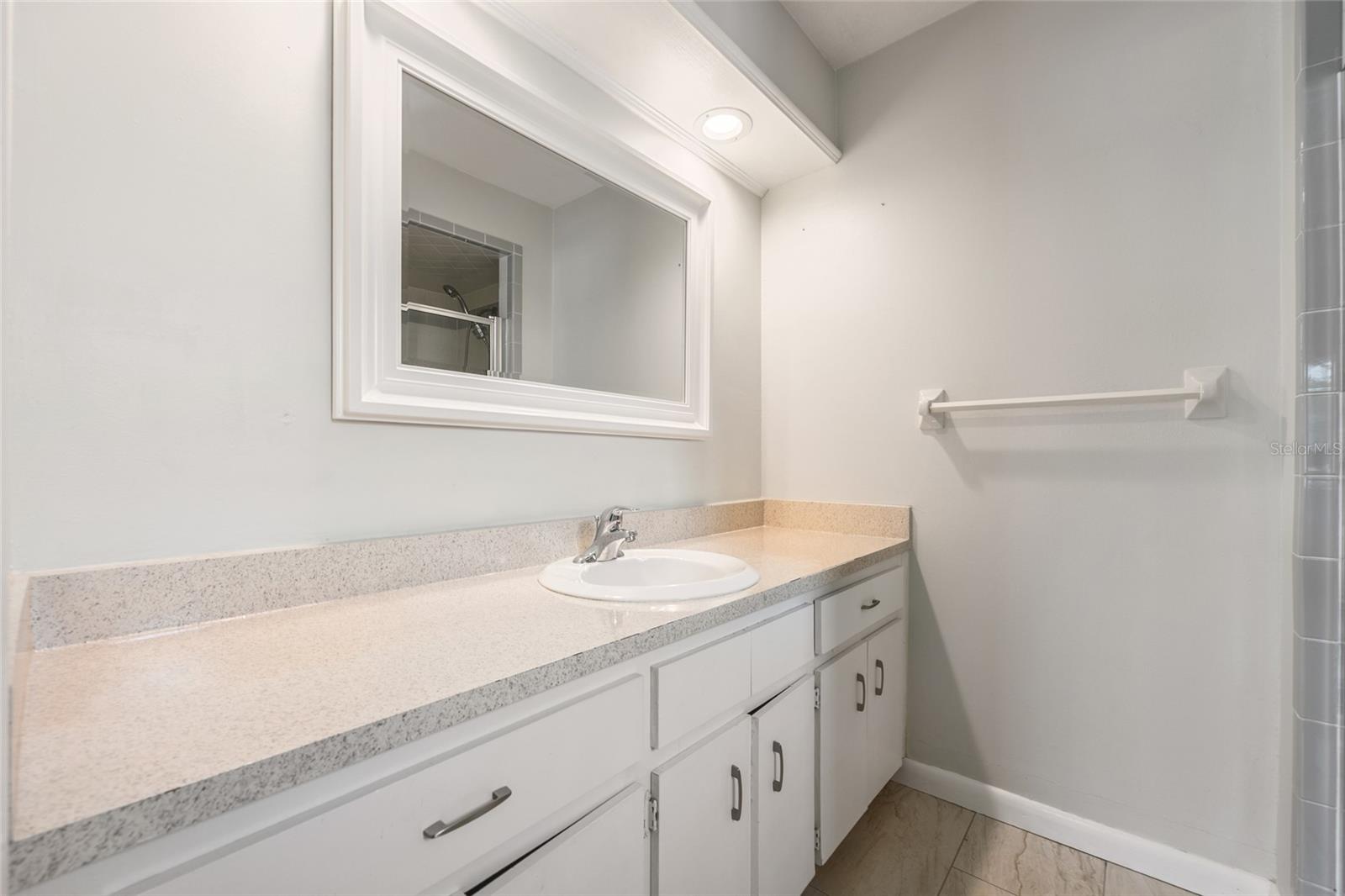 SOUTH POINT - Residential Lease