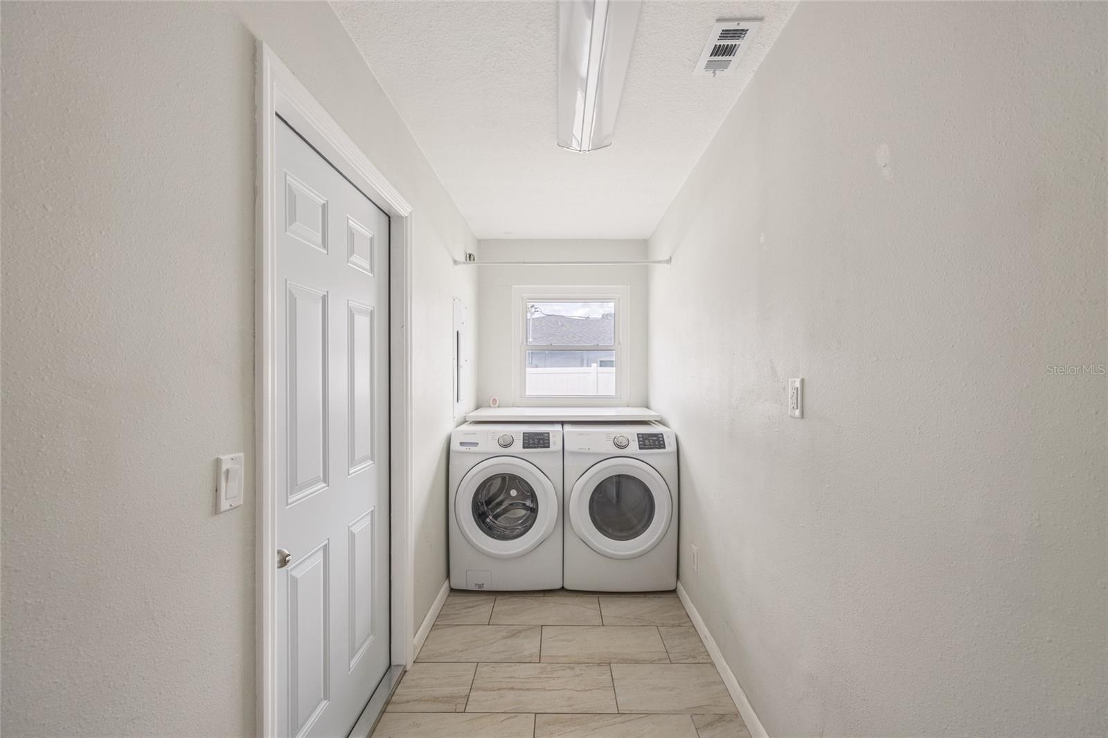 SOUTH POINT - Residential Lease