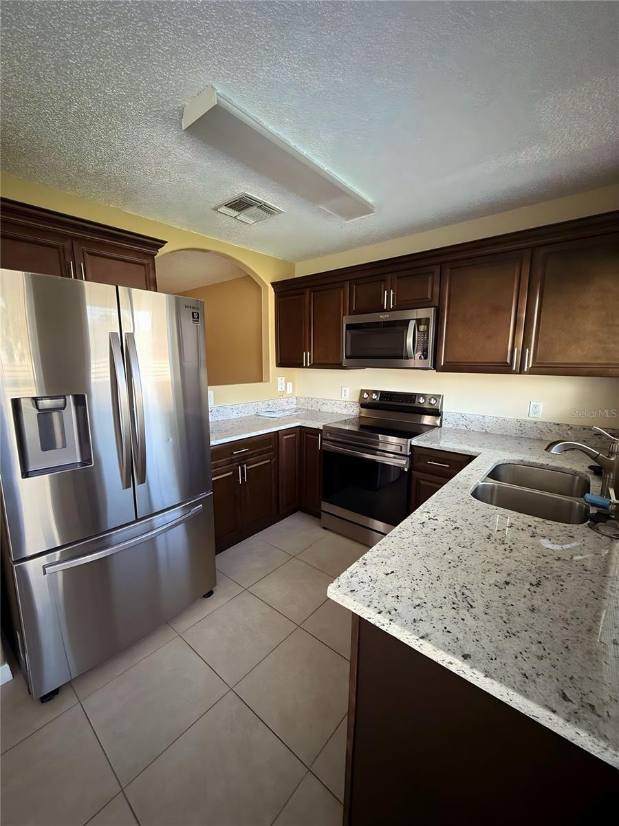 13427 FAIRWAY GLEN DRIVE 103