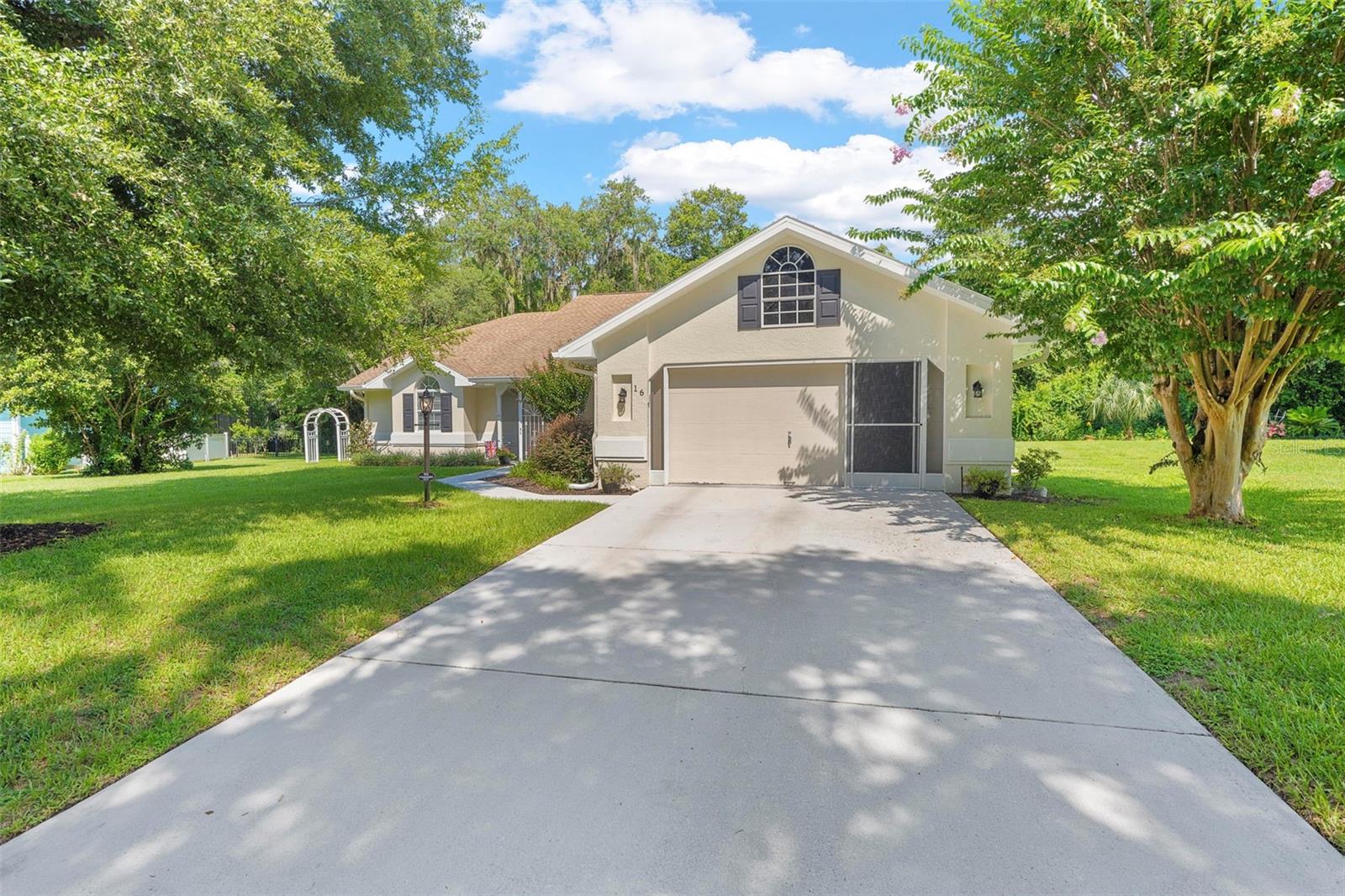 16 HEMLOCK COURT E