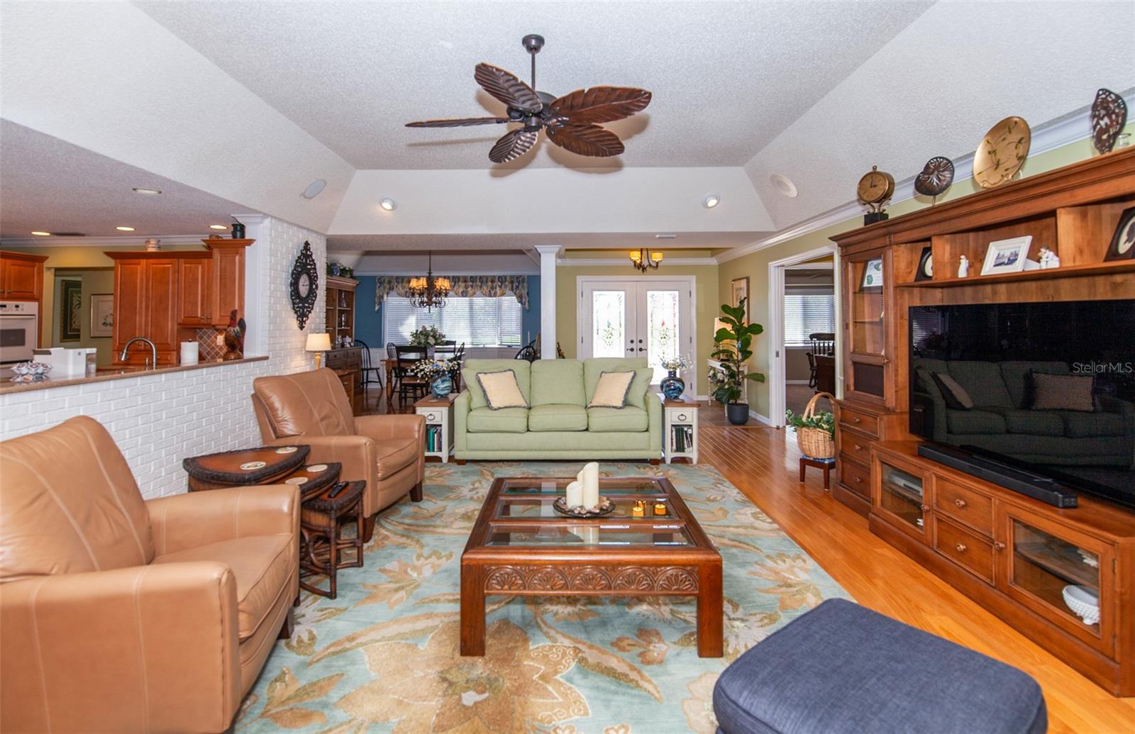 PLANTATION WOODS - Residential