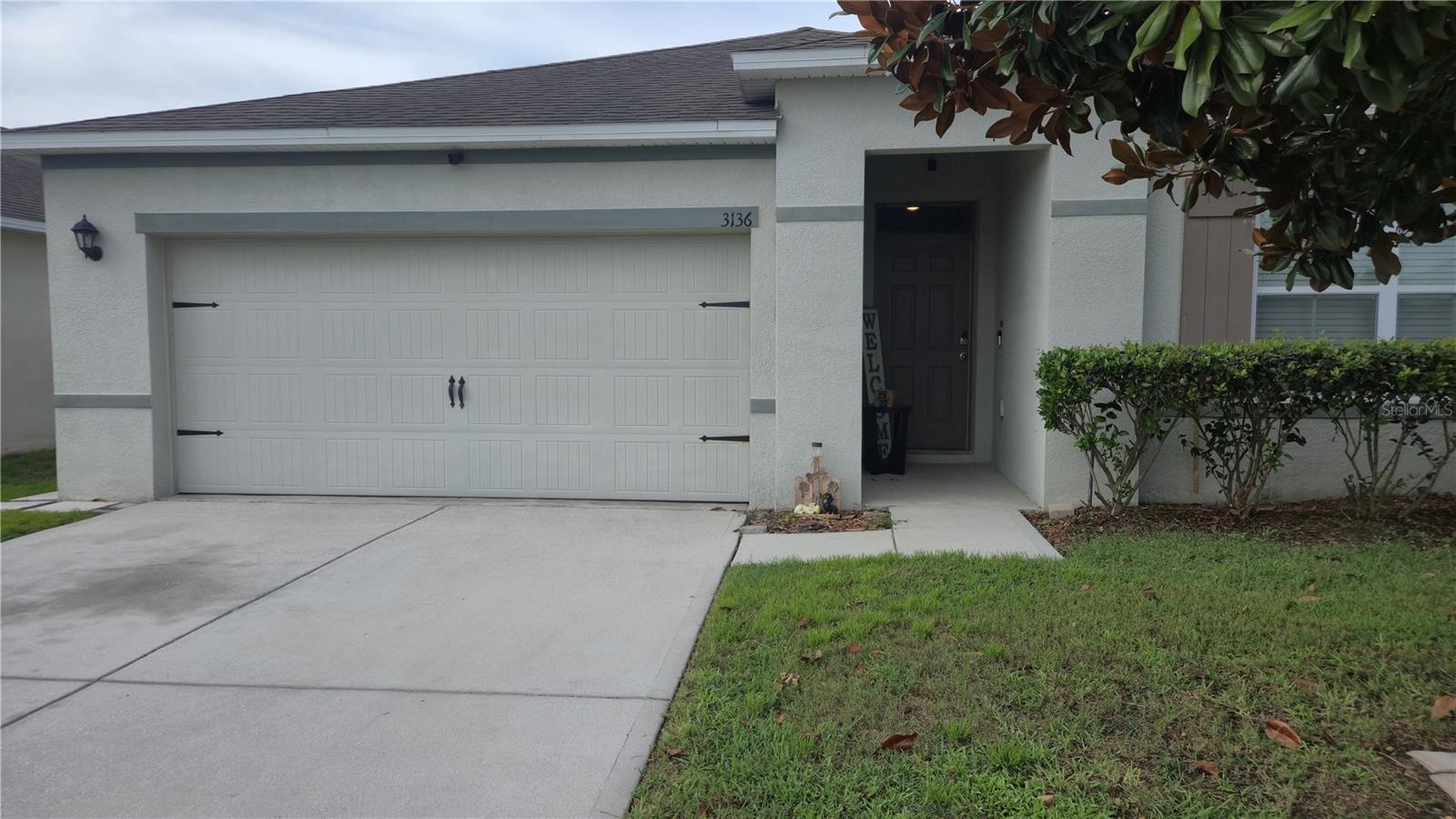 3136 COUNTRY CLUB CIRCLE