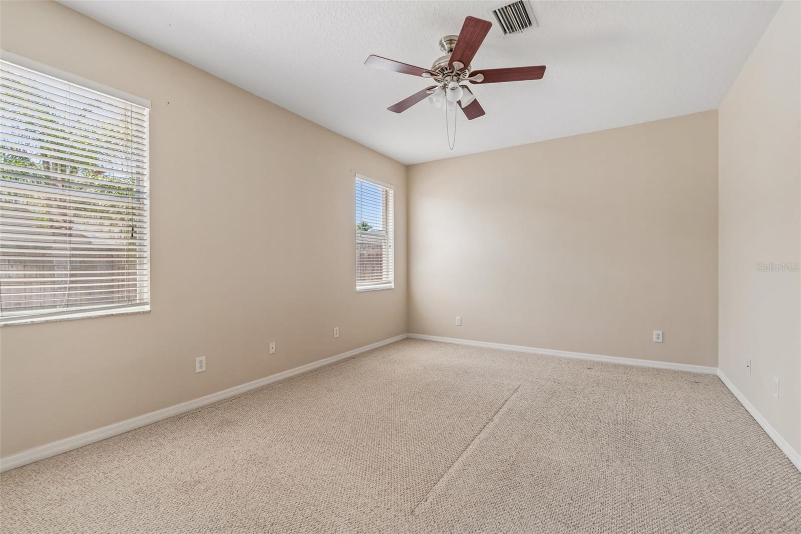 WHISPERING OAKS SECOND ADDITIO - Residential