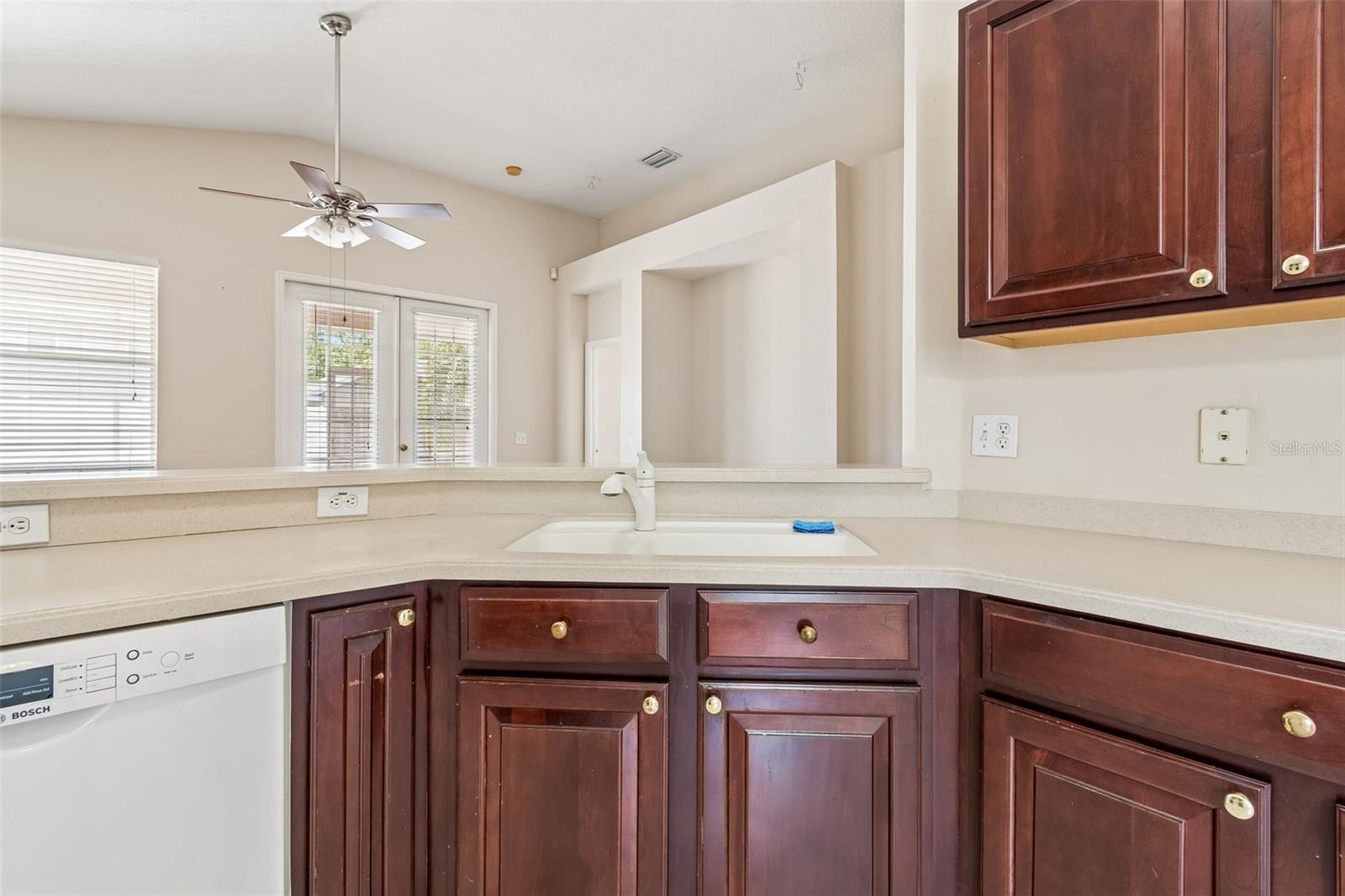 WHISPERING OAKS SECOND ADDITIO - Residential