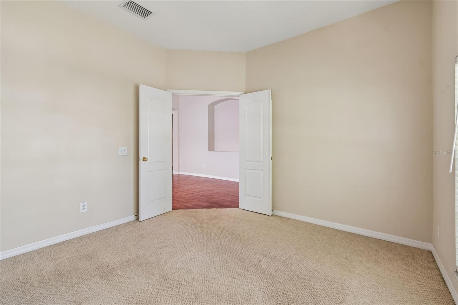 WHISPERING OAKS SECOND ADDITIO - Residential