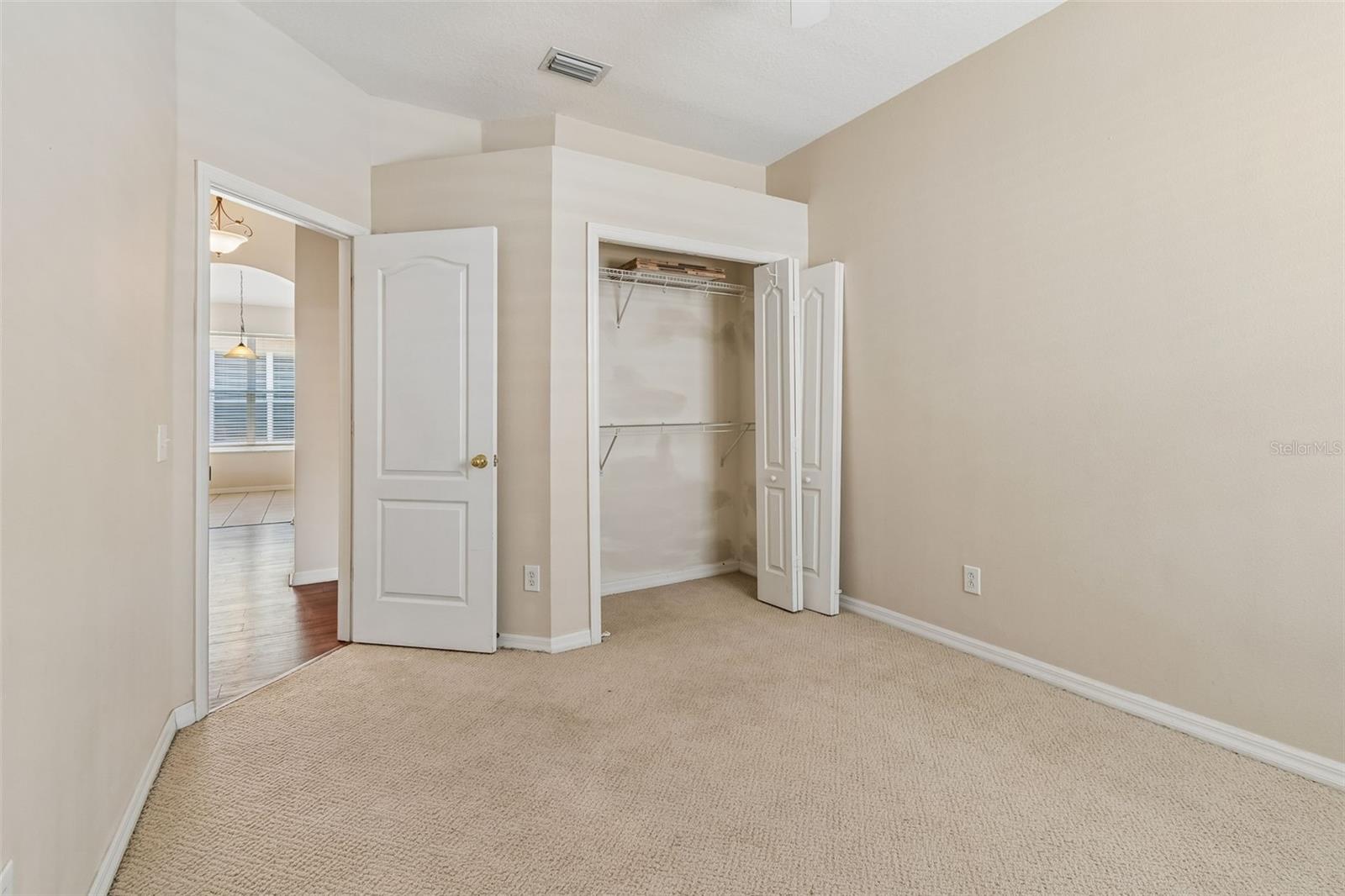 WHISPERING OAKS SECOND ADDITIO - Residential