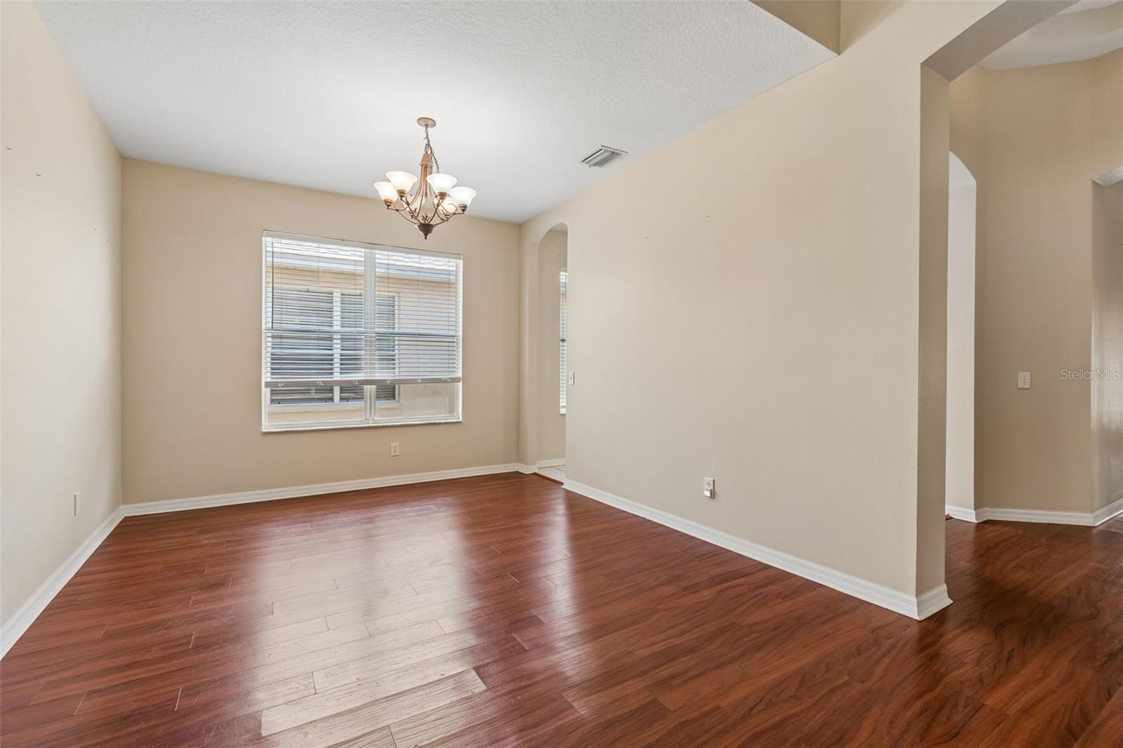 WHISPERING OAKS SECOND ADDITIO - Residential