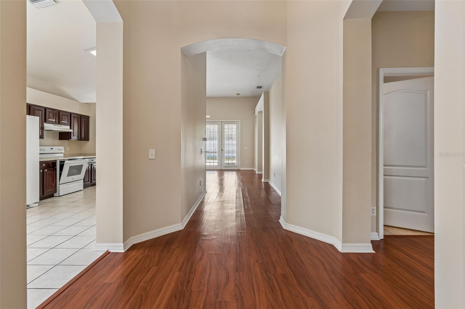 WHISPERING OAKS SECOND ADDITIO - Residential