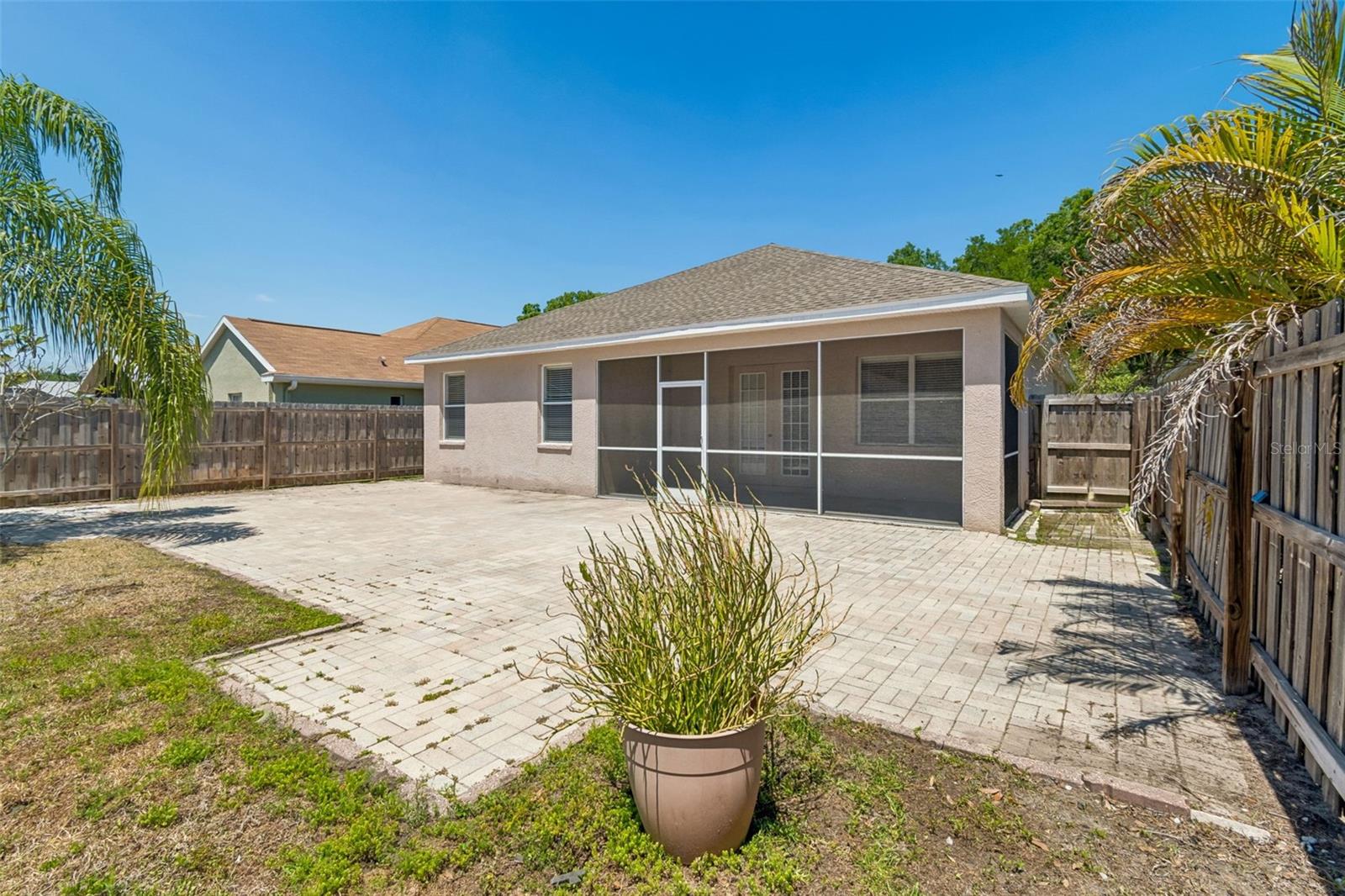 WHISPERING OAKS SECOND ADDITIO - Residential