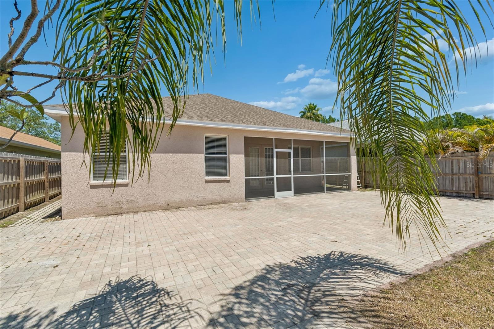 WHISPERING OAKS SECOND ADDITIO - Residential