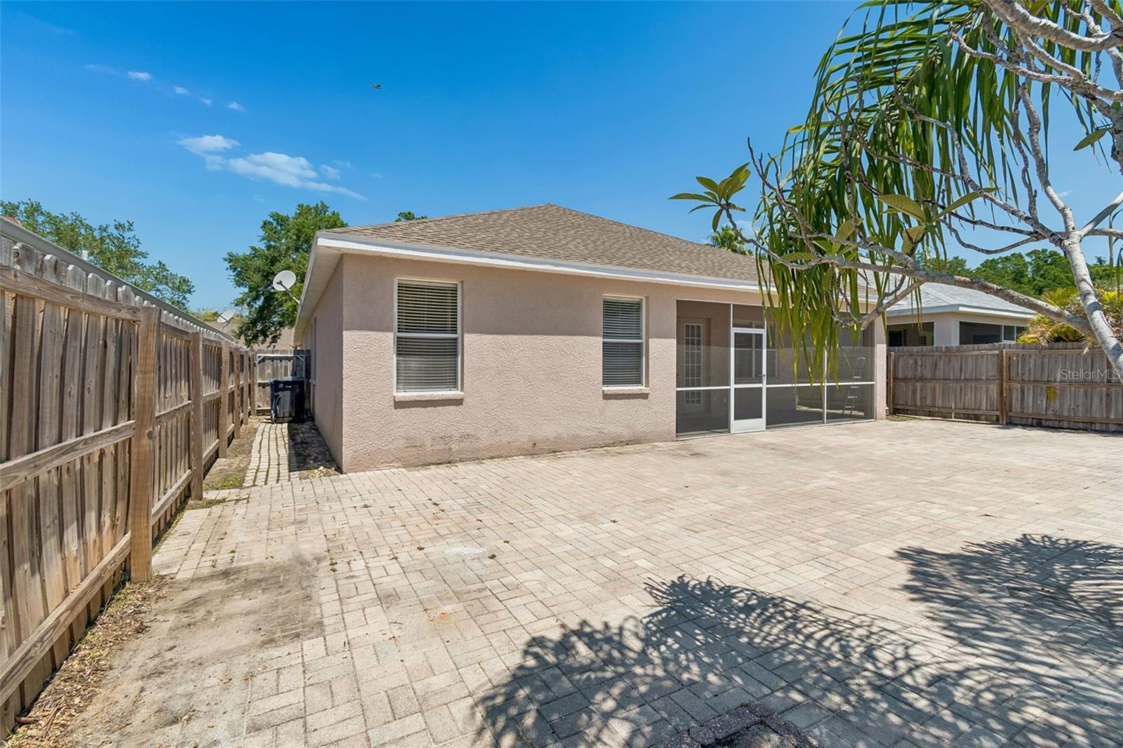 WHISPERING OAKS SECOND ADDITIO - Residential