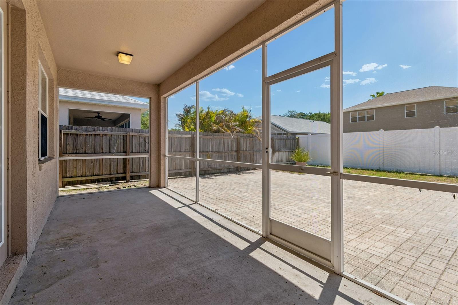 WHISPERING OAKS SECOND ADDITIO - Residential