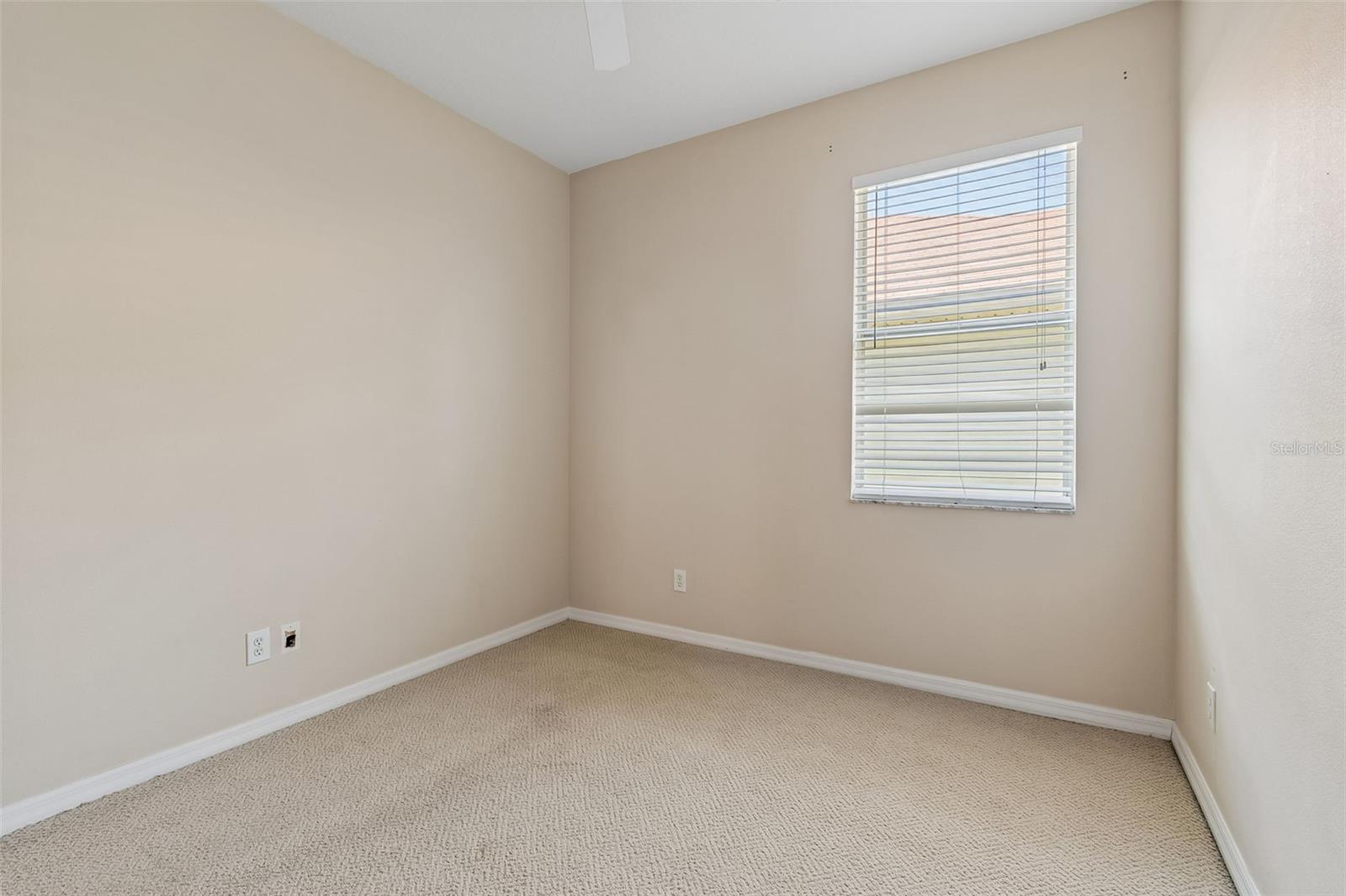 WHISPERING OAKS SECOND ADDITIO - Residential