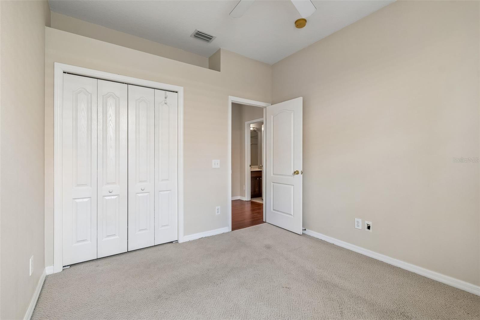 WHISPERING OAKS SECOND ADDITIO - Residential