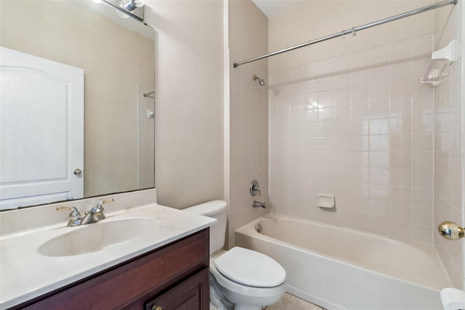 WHISPERING OAKS SECOND ADDITIO - Residential