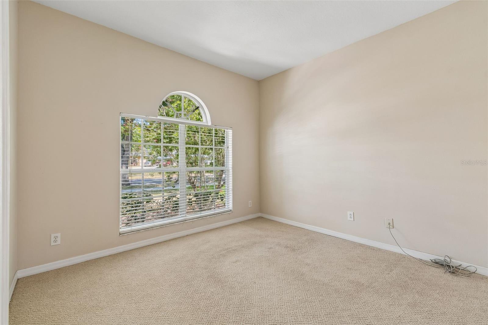 WHISPERING OAKS SECOND ADDITIO - Residential