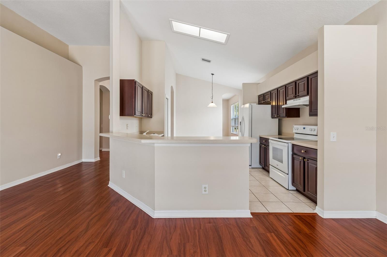 WHISPERING OAKS SECOND ADDITIO - Residential