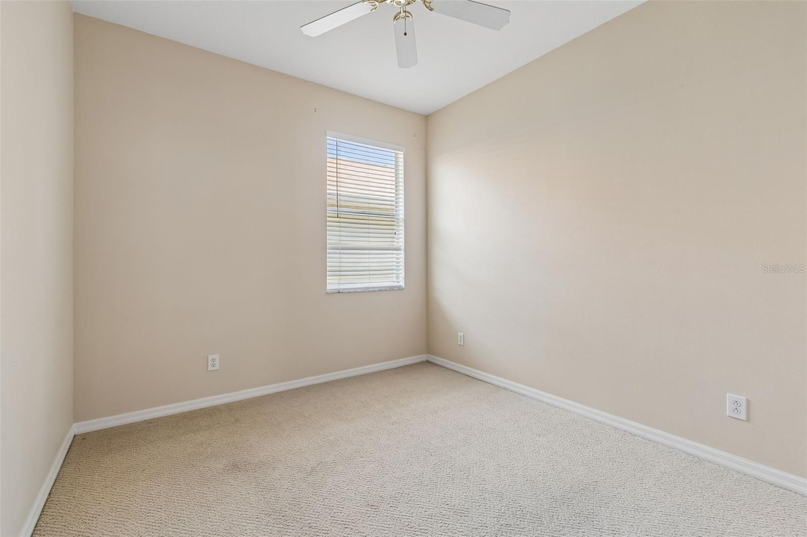 WHISPERING OAKS SECOND ADDITIO - Residential