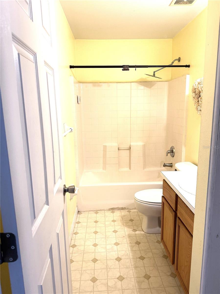 DELTONA LAKES UNIT 04 - Residential