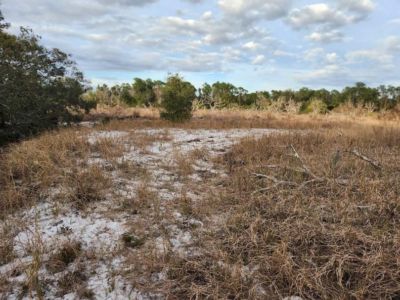 OAKRIDGE ESTATES - Land