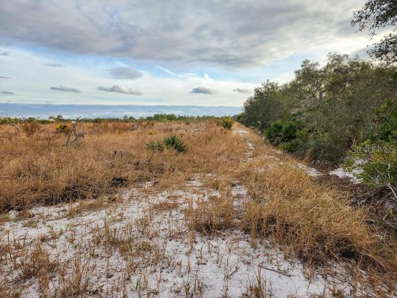 OAKRIDGE ESTATES - Land