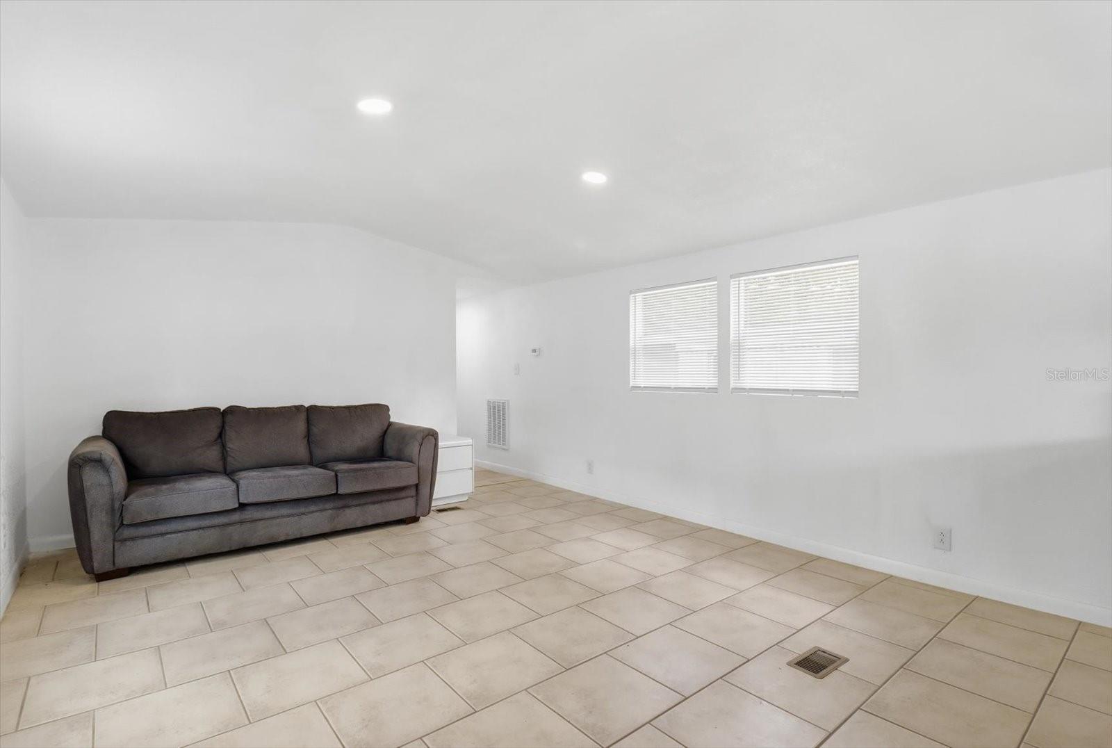 CRYSTAL HEIGHTS DEV CO SEC 02 - Residential