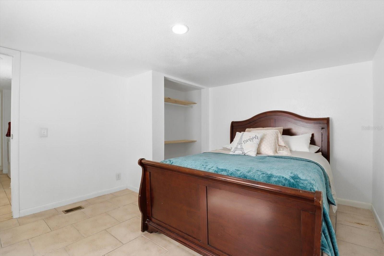 CRYSTAL HEIGHTS DEV CO SEC 02 - Residential