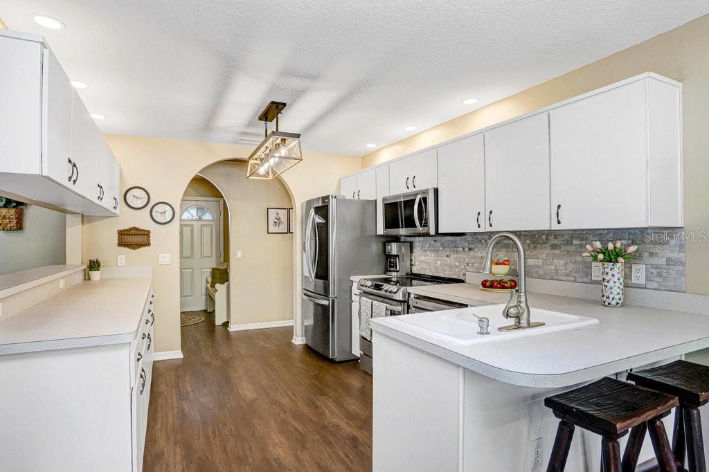 CYPRESS LAKES - Residential