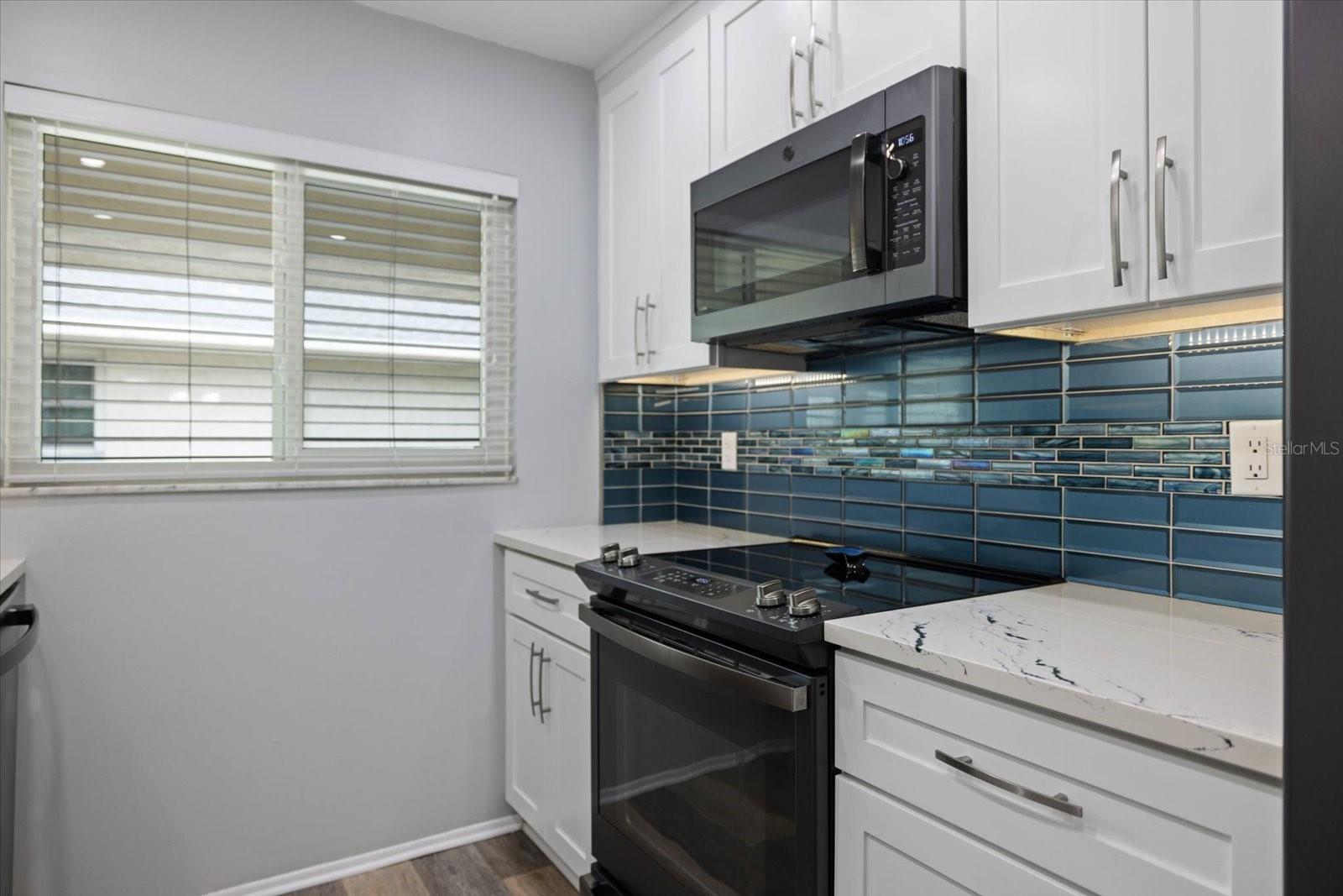 708 TAMIAMI TRAIL S 306