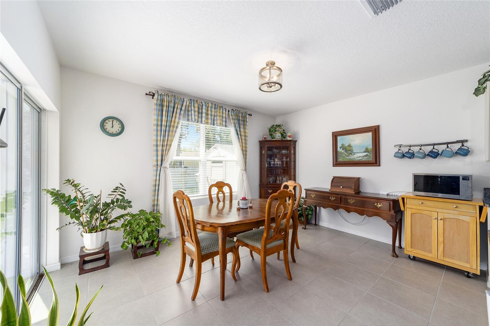 ALDERBROOK SUMMIT PLACE - Residential