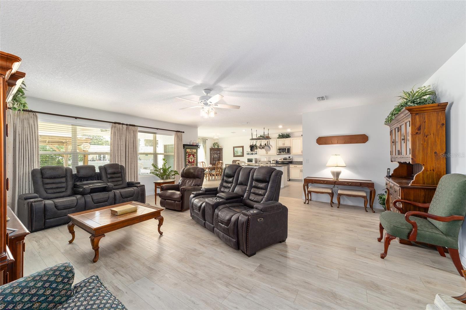 ALDERBROOK SUMMIT PLACE - Residential