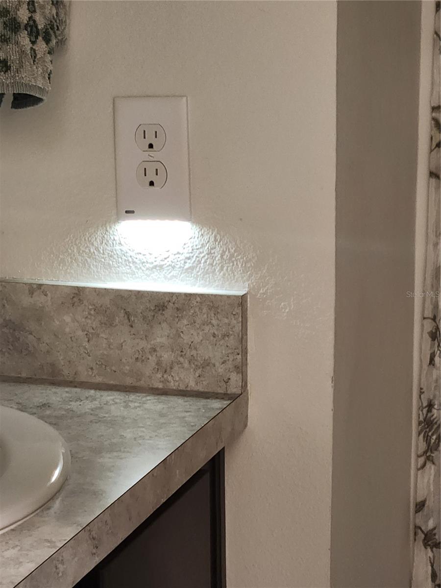 ALDERBROOK SUMMIT PLACE - Residential