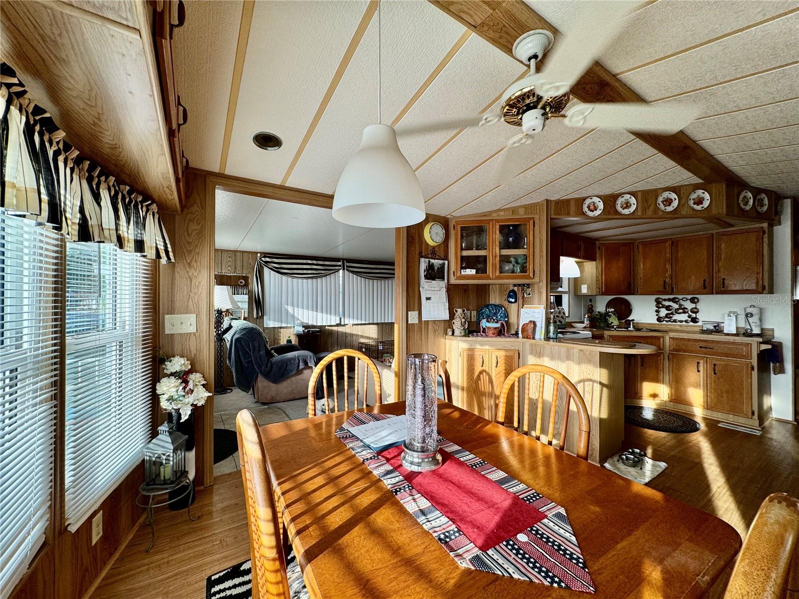 AMERICAN CONDOMINIUM PARKS - ZEPHYRHILLS - Residential