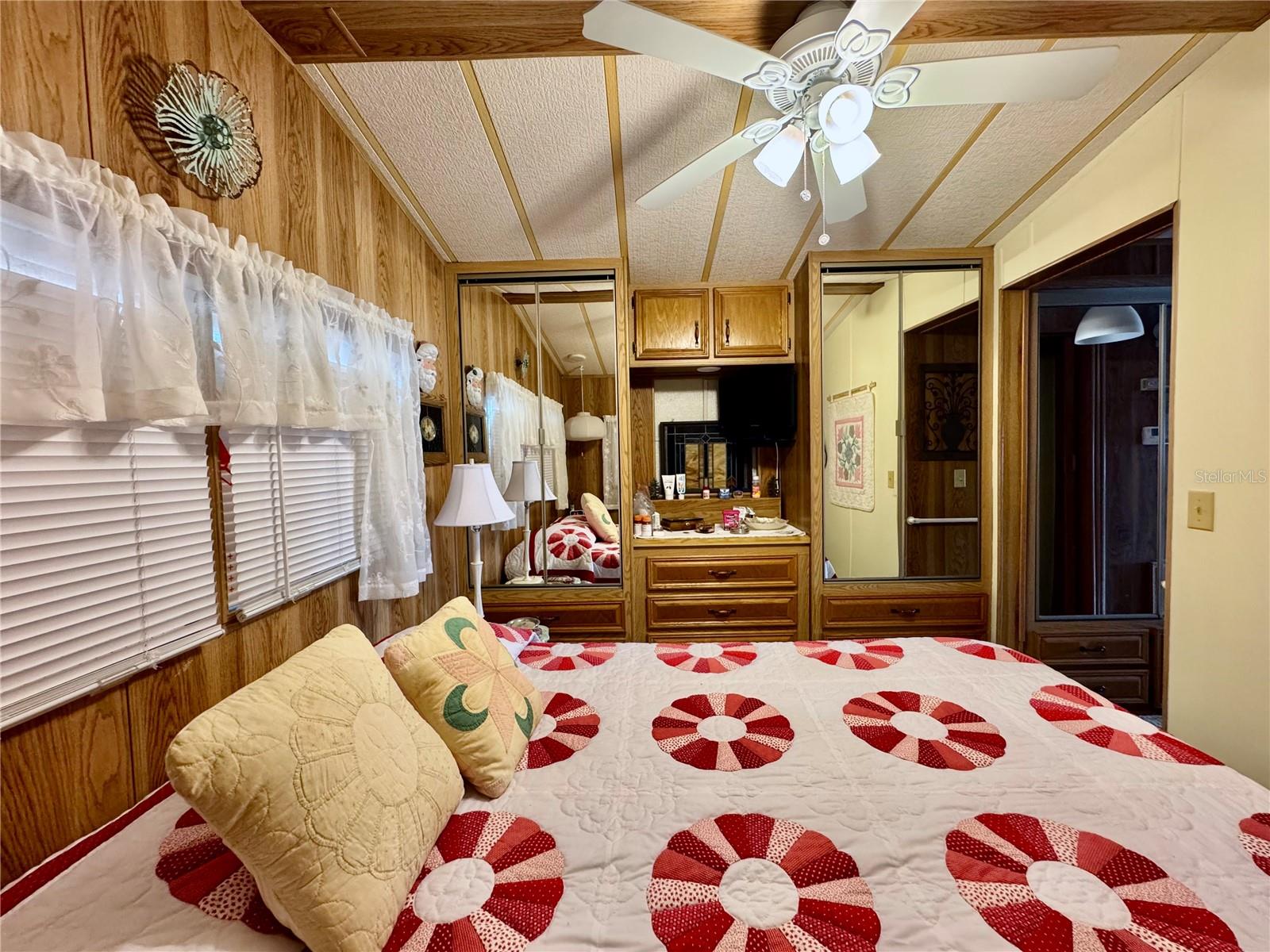 AMERICAN CONDOMINIUM PARKS - ZEPHYRHILLS - Residential