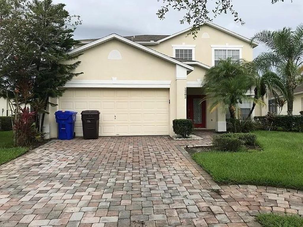 Photo of 1203 Cumbrian Lakes Court, Kissimmee, FL 34746 (MLS # S5147783)