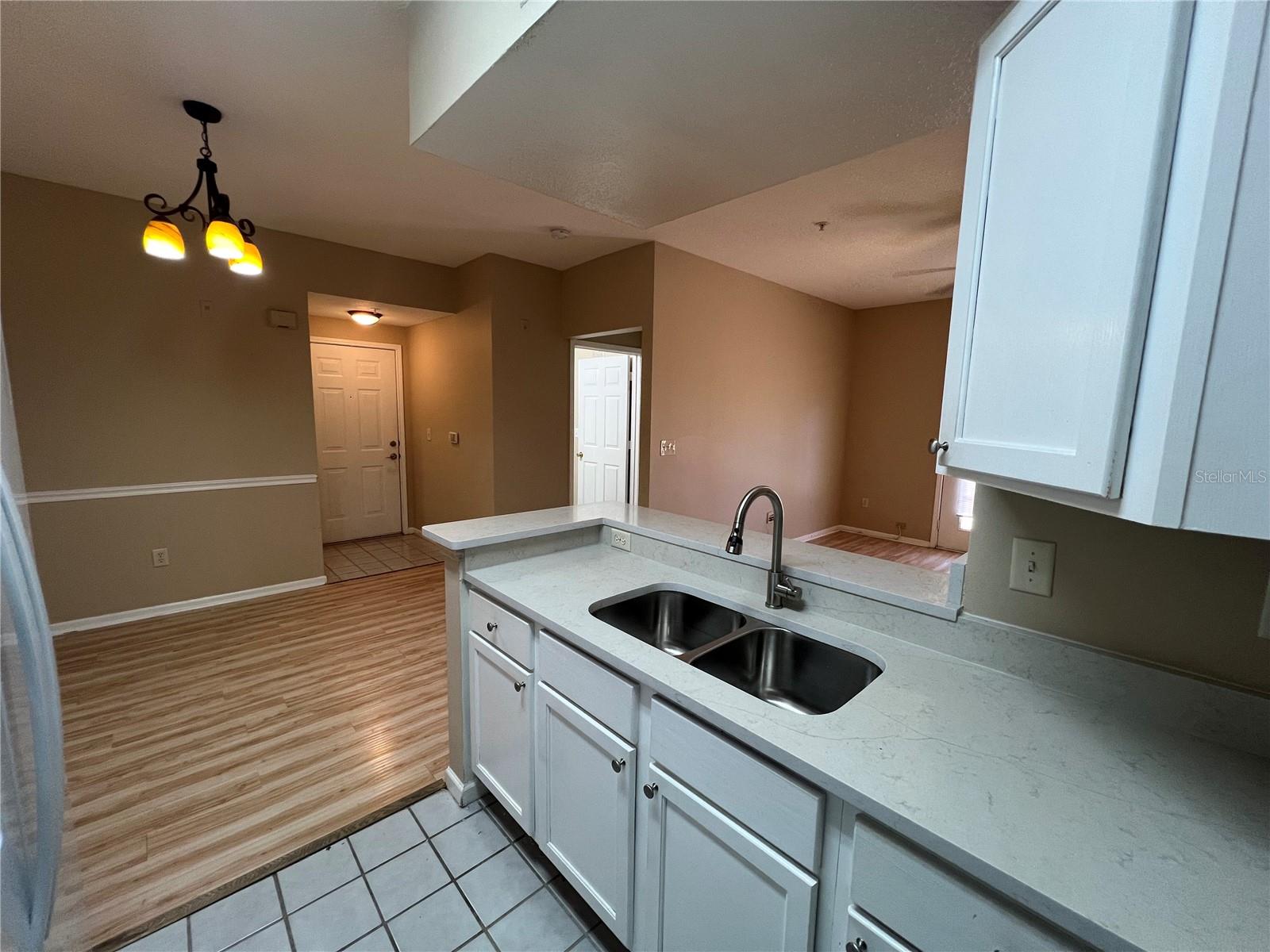 CAPRI/HUNTERS CRK CONDO - Residential Lease