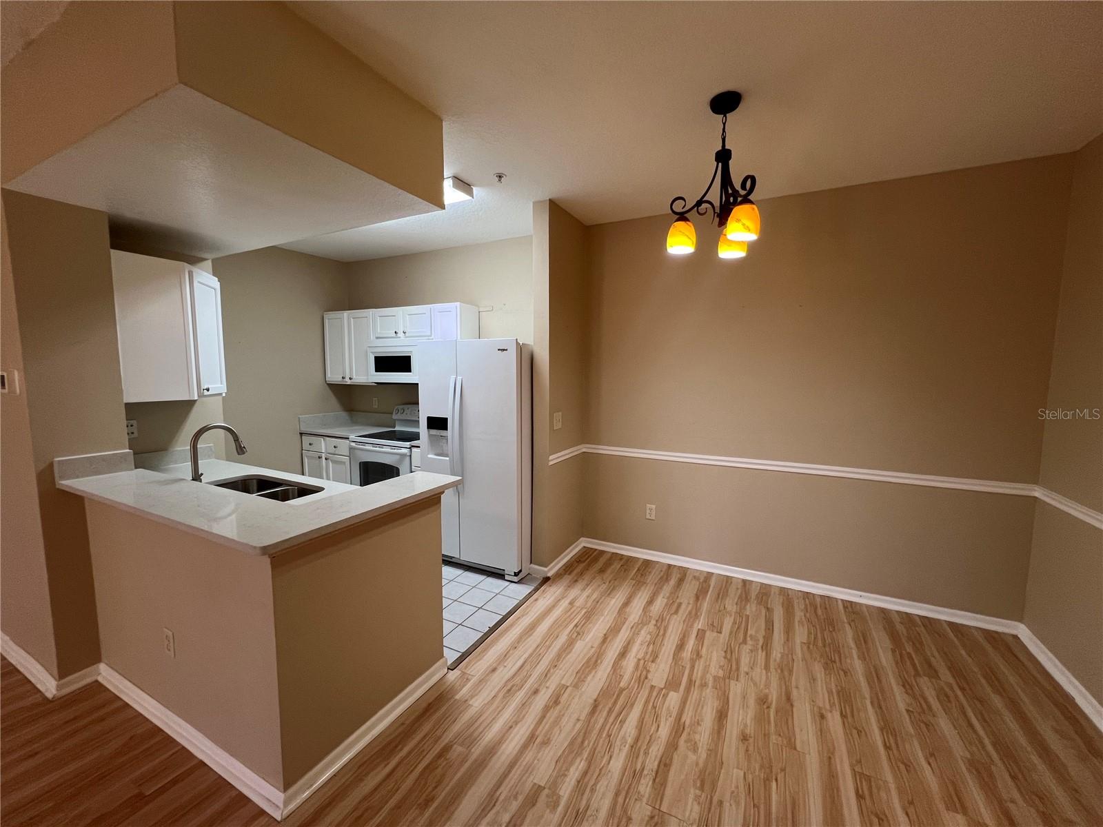 CAPRI/HUNTERS CRK CONDO - Residential Lease
