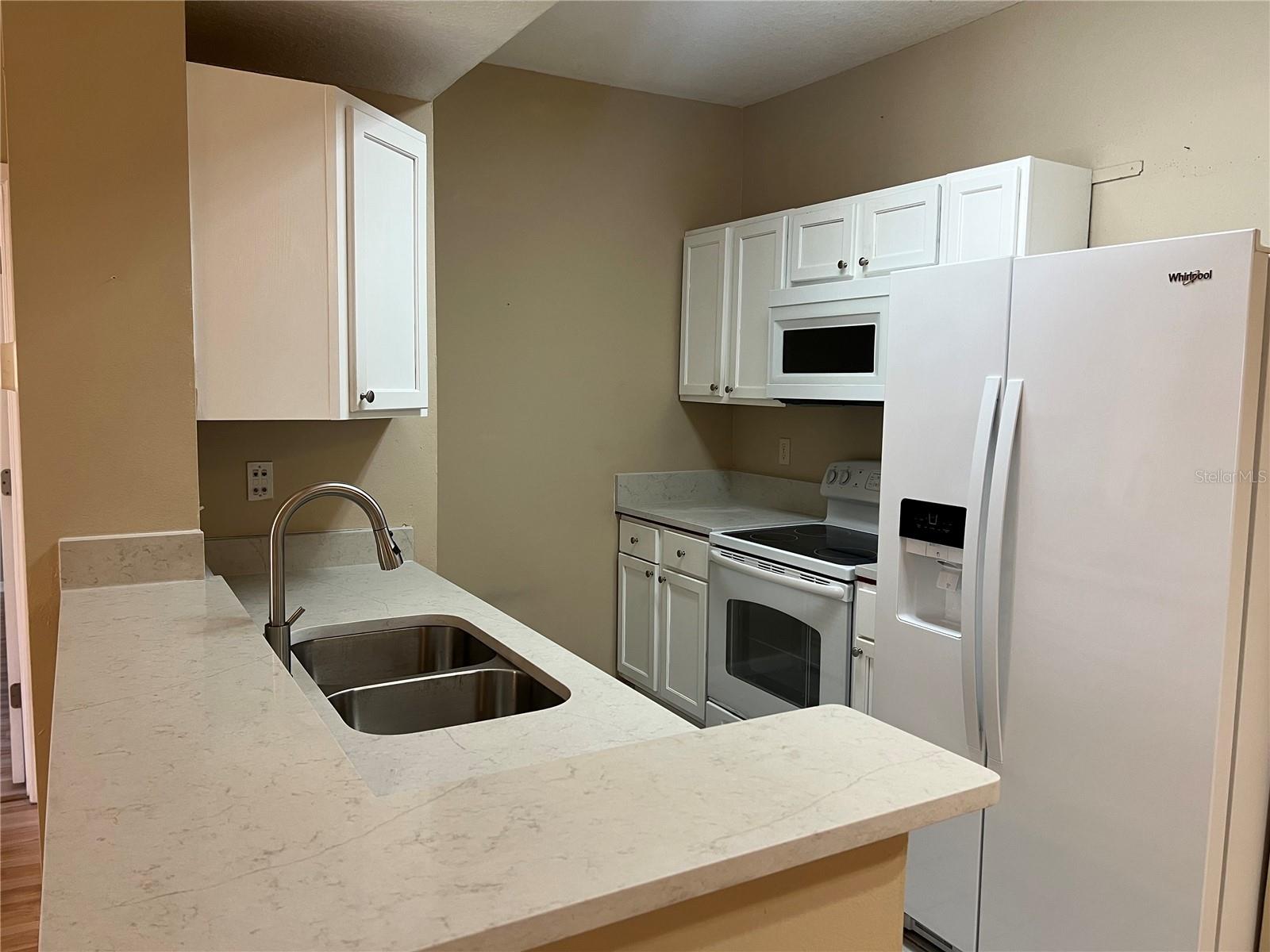 CAPRI/HUNTERS CRK CONDO - Residential Lease