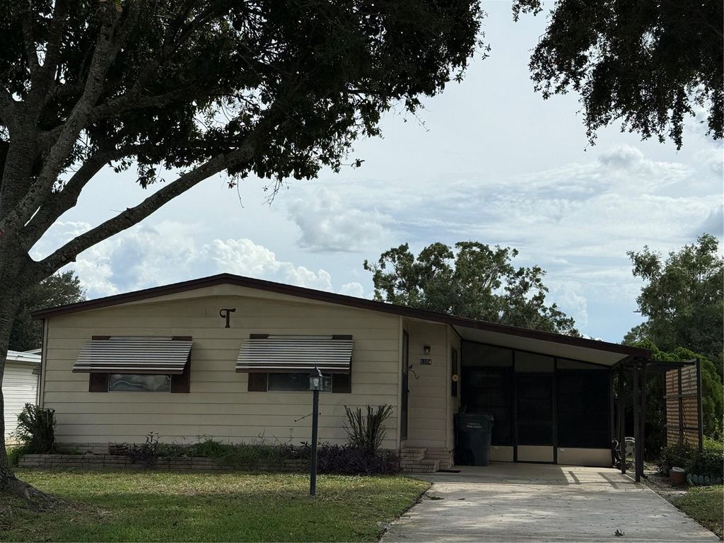 Photo of 6204 Knotty Pine Drive SE, Winter Haven, FL 33884 (MLS # P4935440)