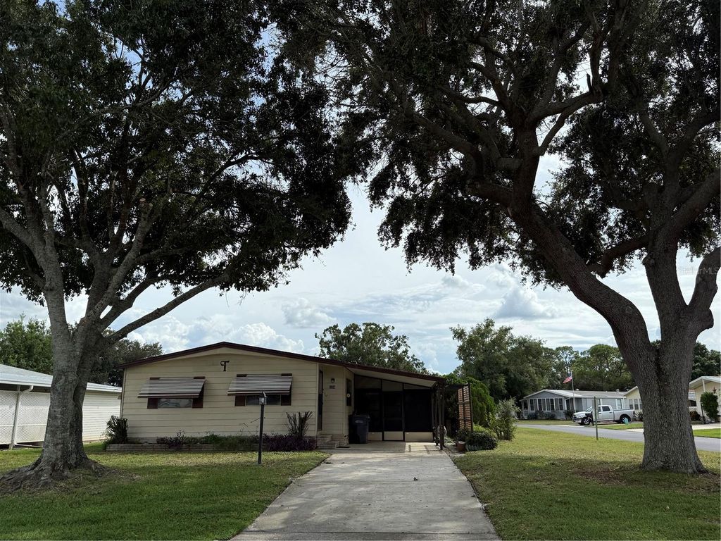 Photo of 6204 Knotty Pine Drive SE, Winter Haven, FL 33884 (MLS # P4935440)